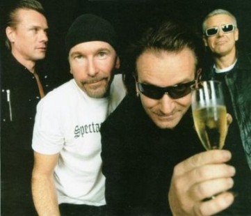 « I’ll Go Crazy If I Don’t Go Crazy Tonight » de U2 : le clip